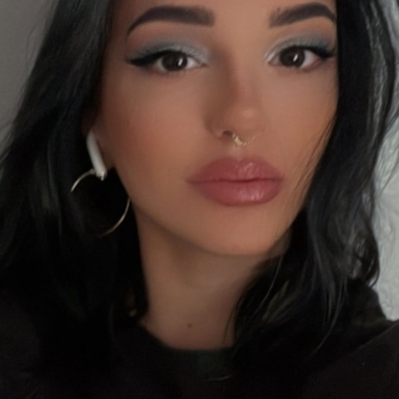 alisonellis950